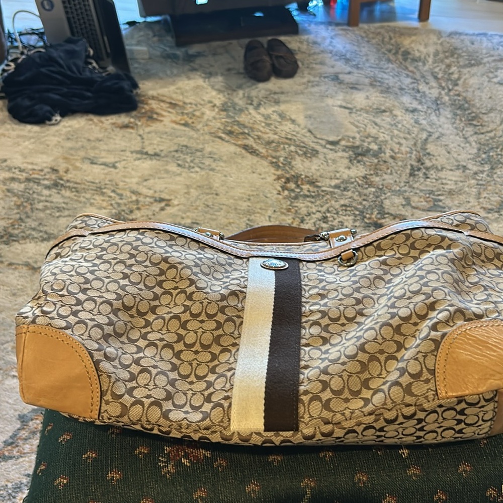 Coach signature Voyager tote 15 x 12 material and rawhide traditional coach - Picture 16 of 16